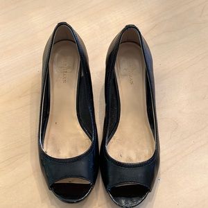 Womens Cole Haan Open Toe 1.5” Wedge Size 7